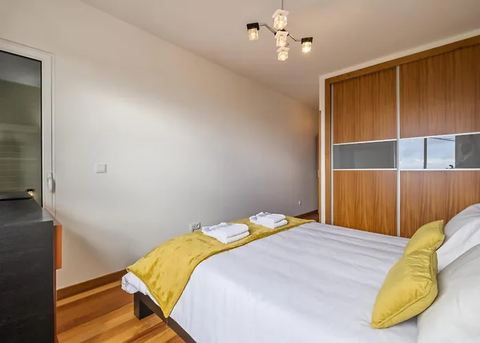 Canico Center By Zest And Guest * Santa Cruz - Madeira