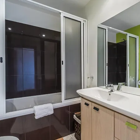 Canico Center By Zest And Guest