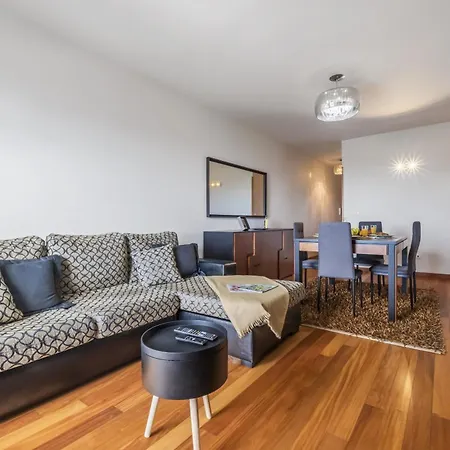 Διαμέρισμα Canico Center By Zest And Guest *